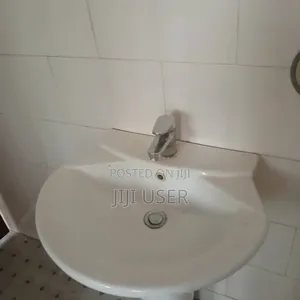 2bdrm Block of Flats in Mariam House, Tema Metropolitan for rent