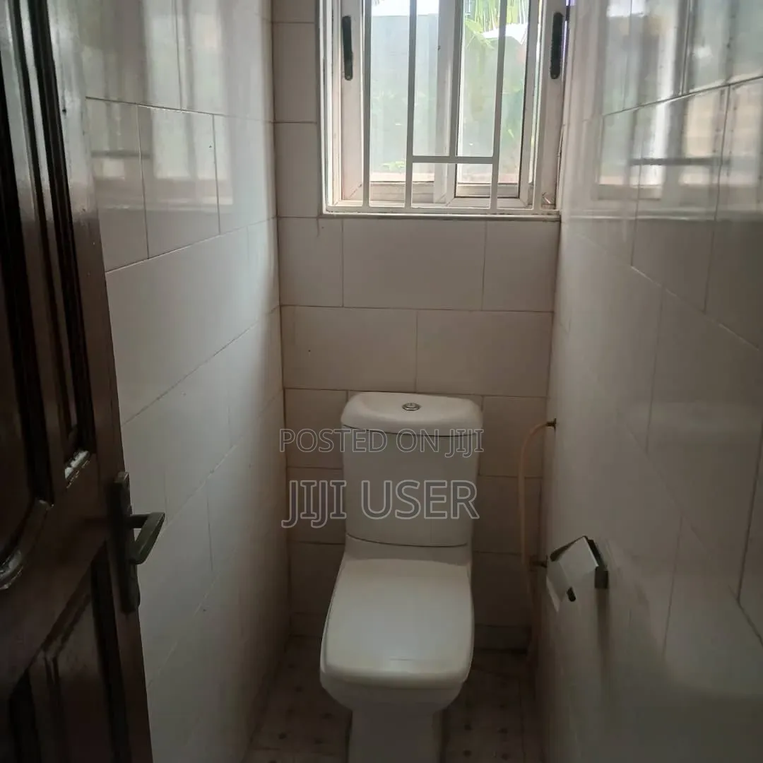 2bdrm Block of Flats in Mariam House, Tema Metropolitan for rent