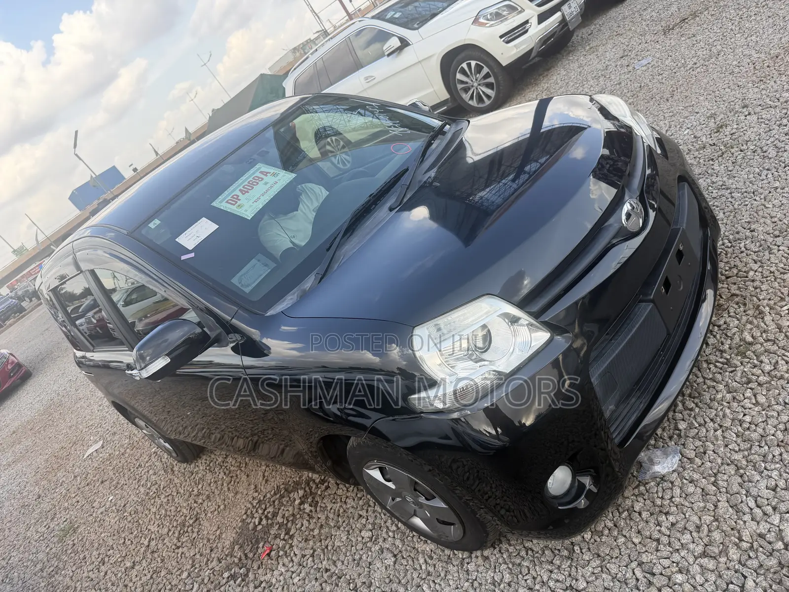 Toyota Sienta 1.5 AWD 2015 Black