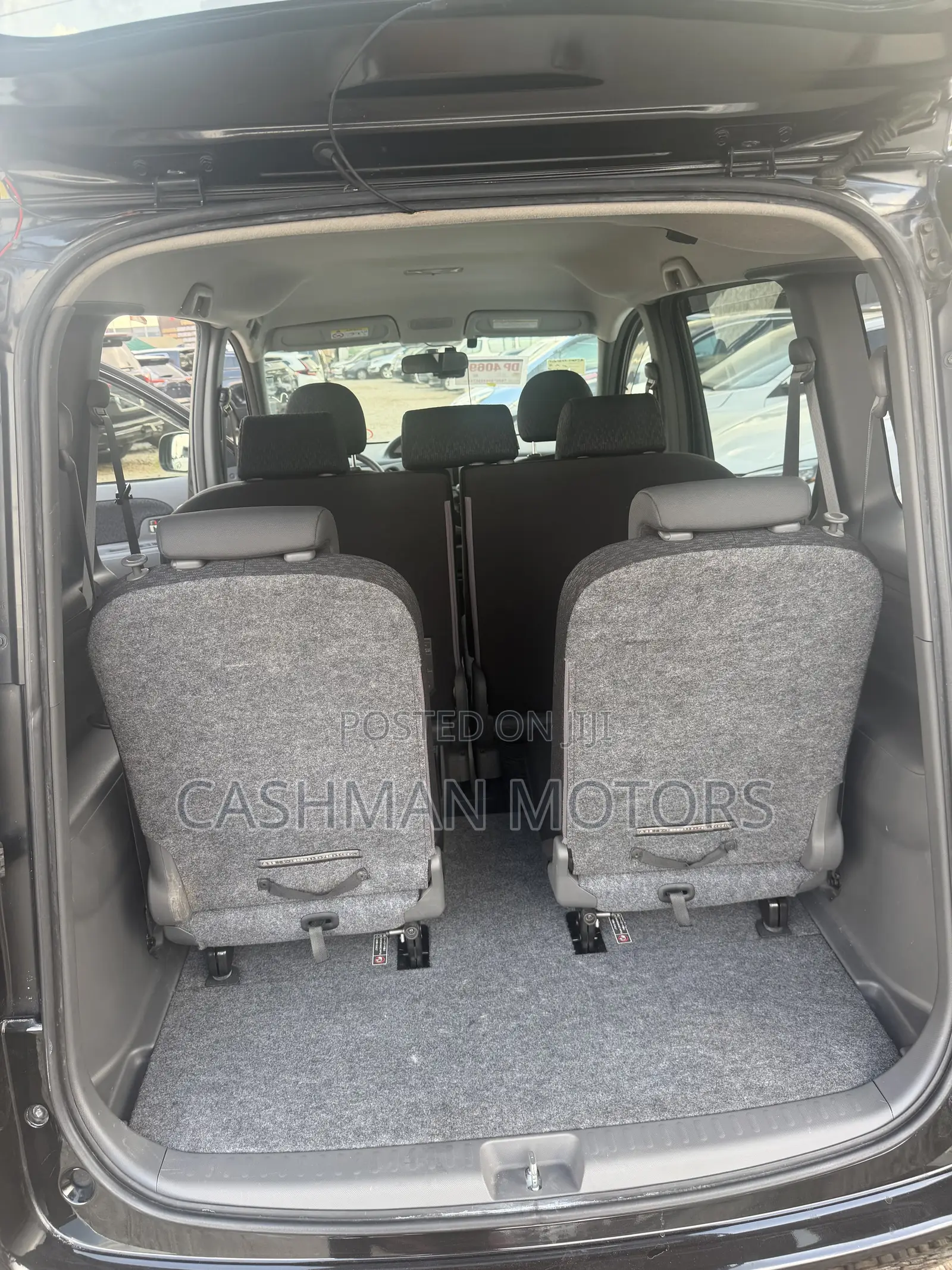 Toyota Sienta 1.5 AWD 2015 Black