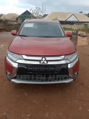 Mitsubishi Outlander ES FWD 2020