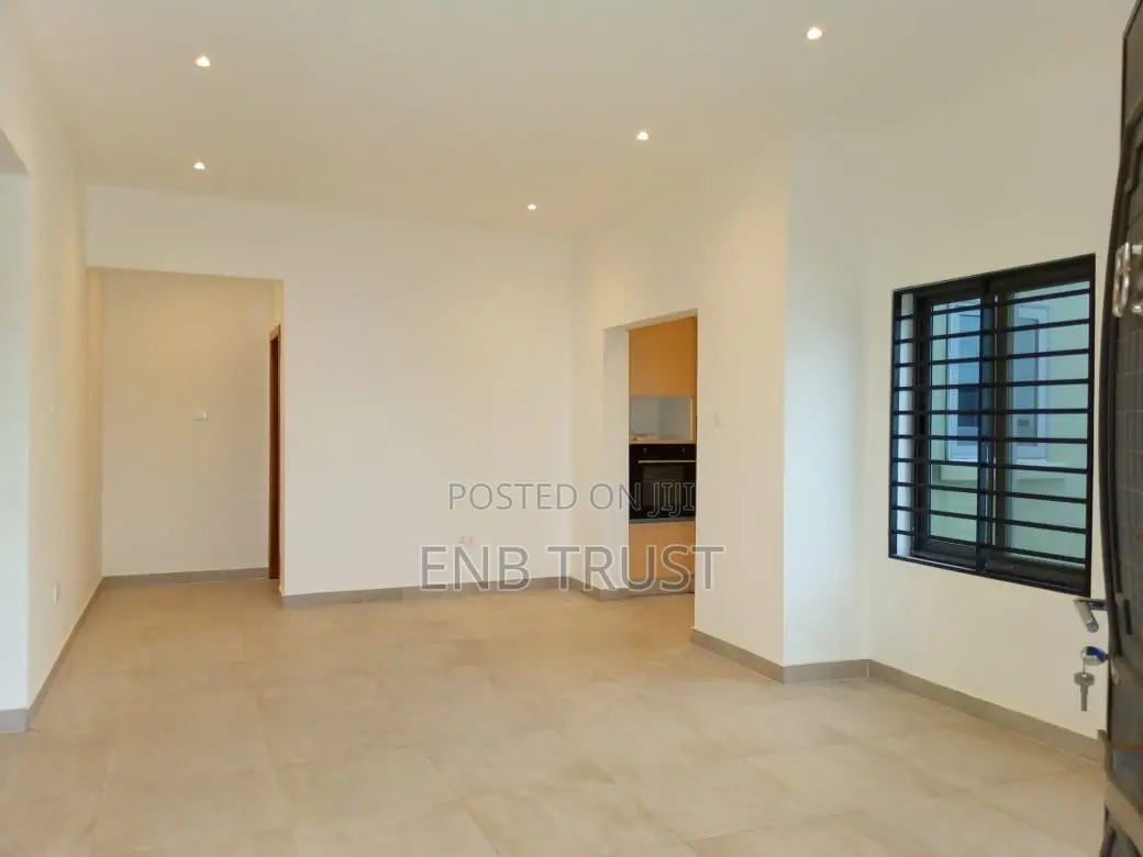 3bdrm House in Adenta, Sakora for sale