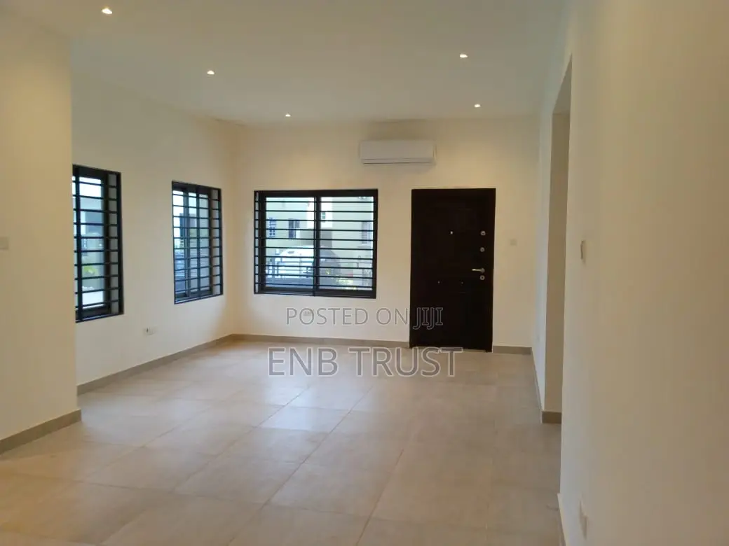 3bdrm House in Adenta, Sakora for sale