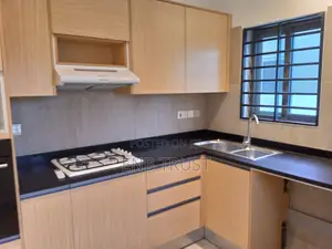 3bdrm House in Adenta, Sakora for sale