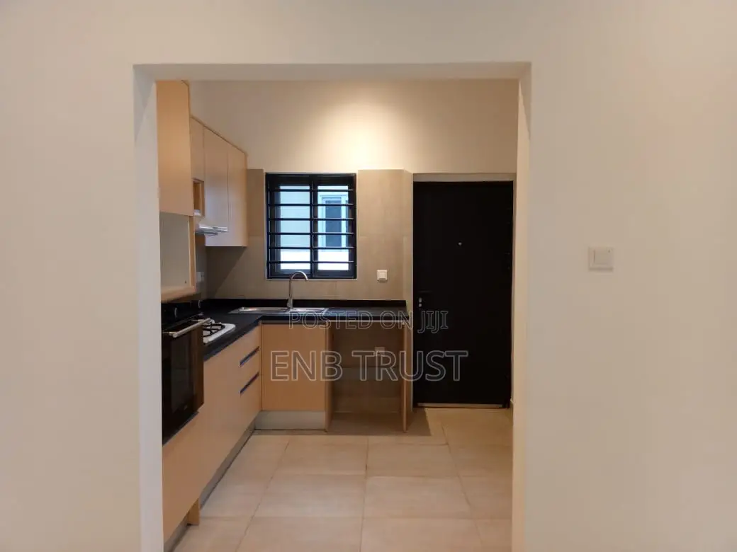 3bdrm House in Adenta, Sakora for sale
