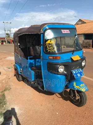 Bajaj Avenger 180 2025