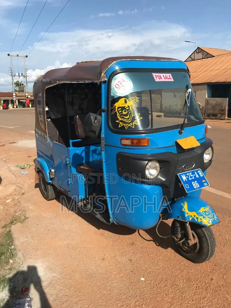 Bajaj Avenger 180 2025