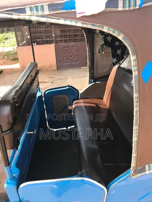 Bajaj Avenger 180 2025