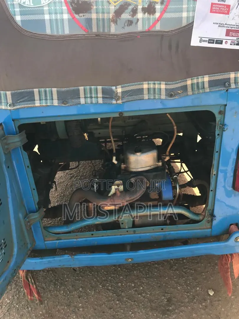Bajaj Avenger 180 2025