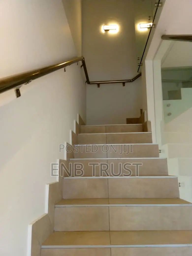 3bdrm Duplex in Dzowulu, Special School Area for sale