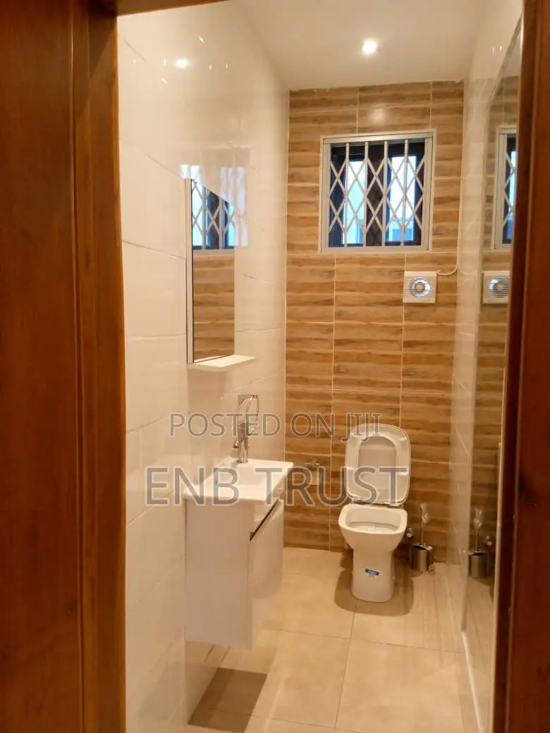 3bdrm Duplex in Dzowulu, Special School Area for sale