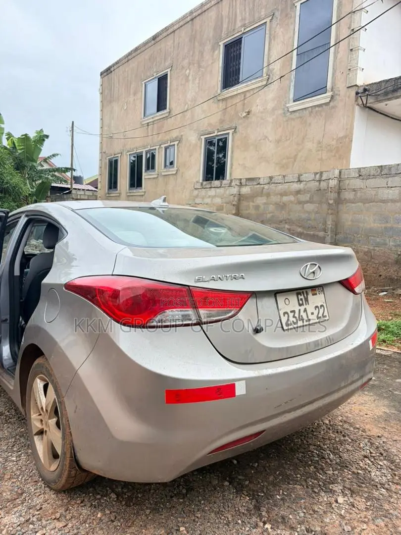 Hyundai Elantra GLS Automatic 2012 Silver