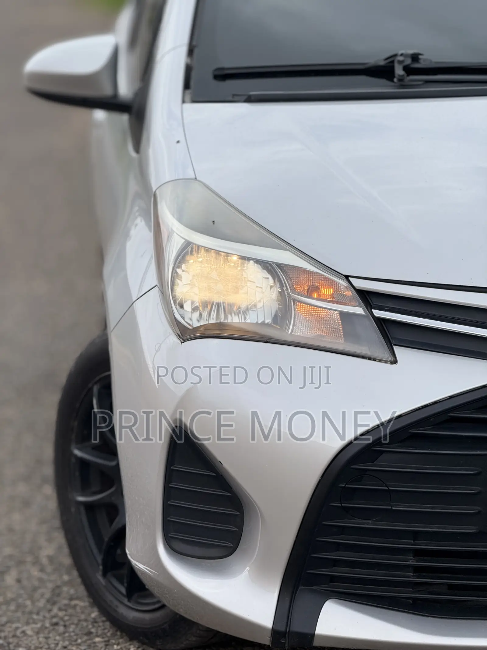 Toyota Yaris 2015 Gray