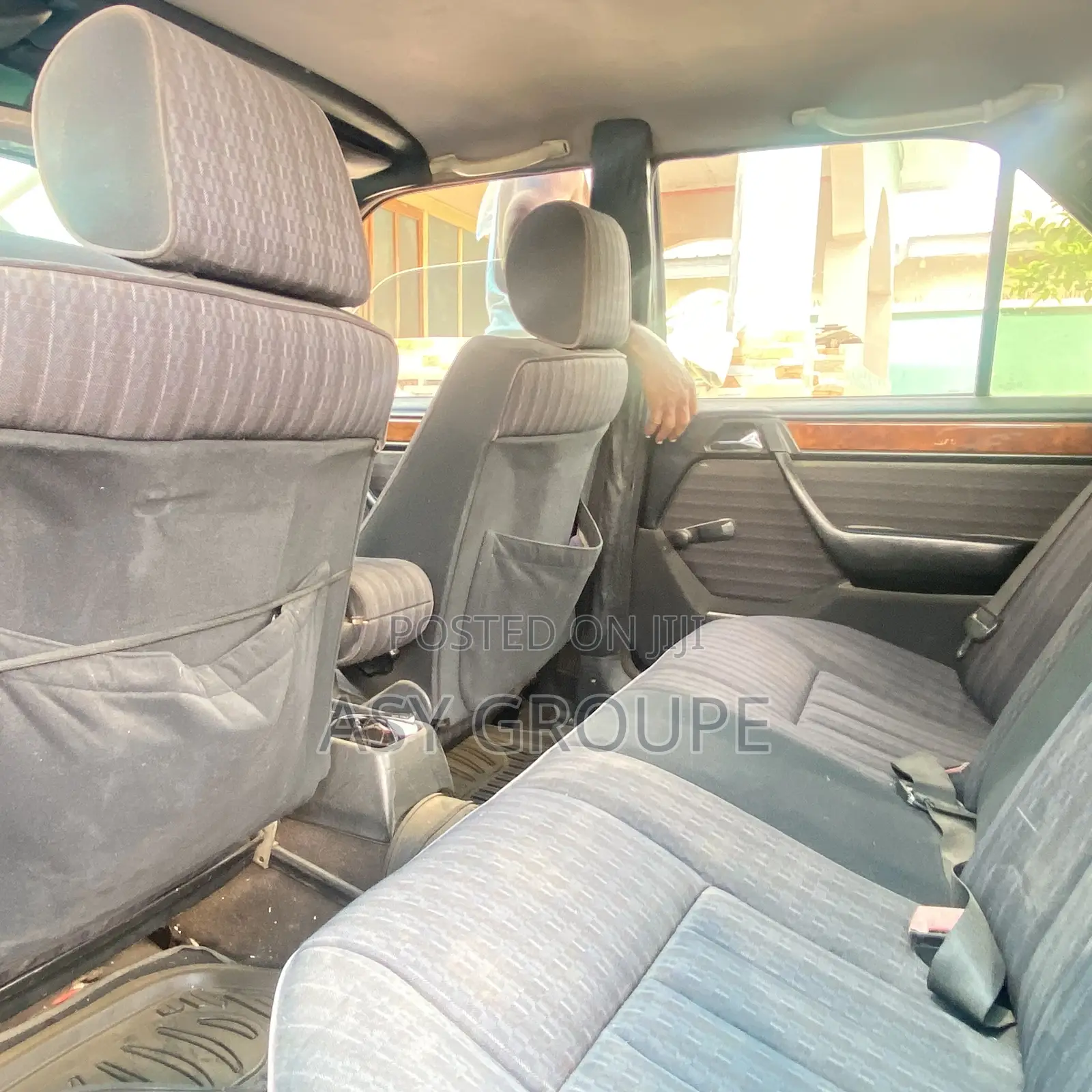 Mercedes-Benz W123 1986 Black
