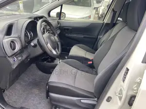 Toyota Vitz 2013 White