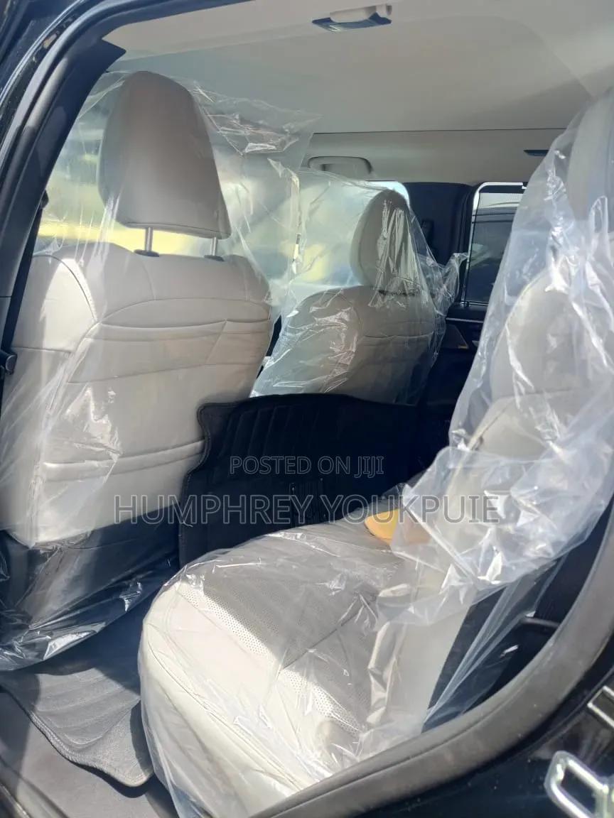 Mitsubishi Outlander 2025 Black