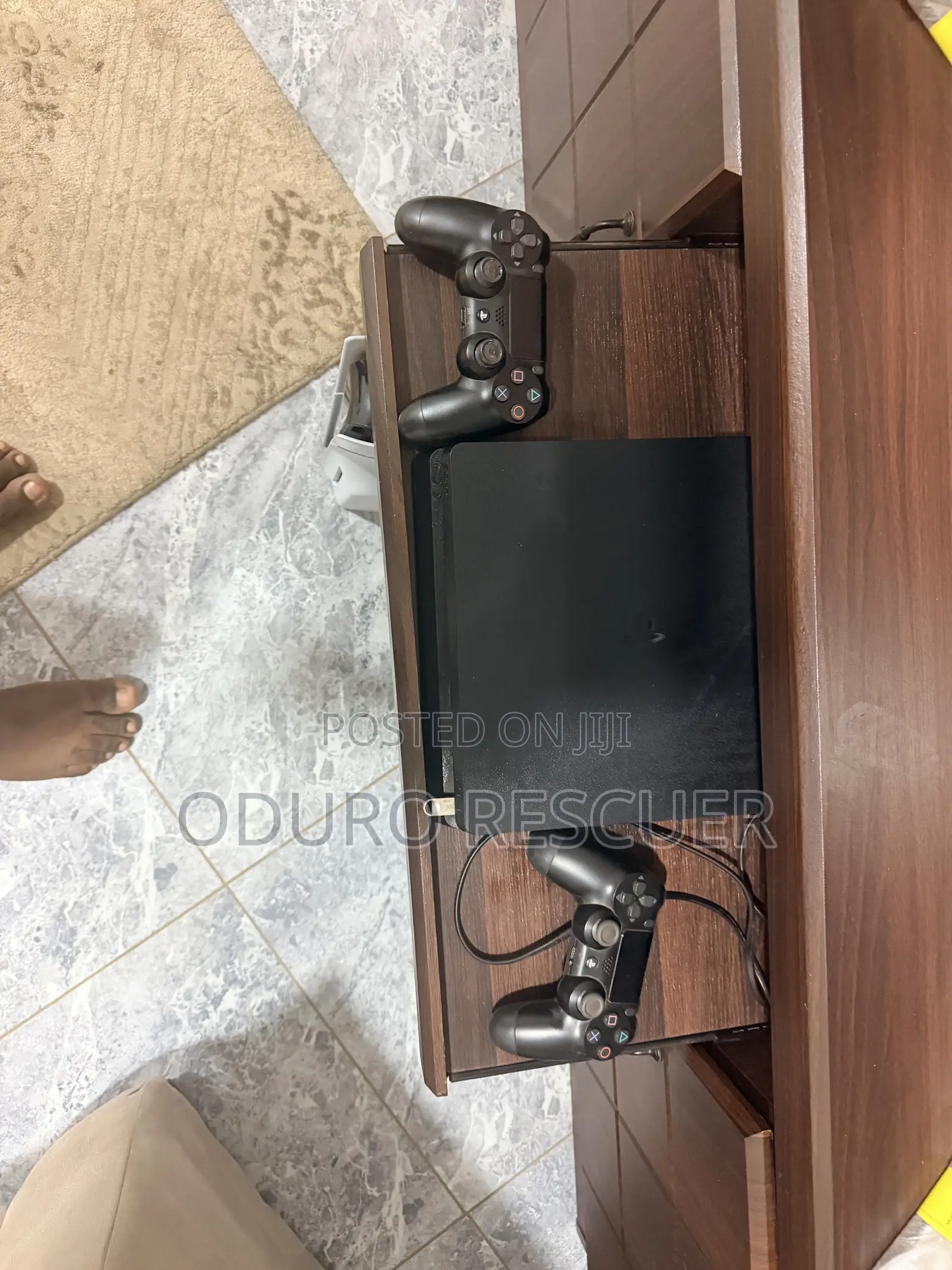 Playstation 4 Slim