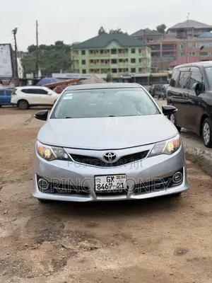 Toyota Camry 2014 Gray