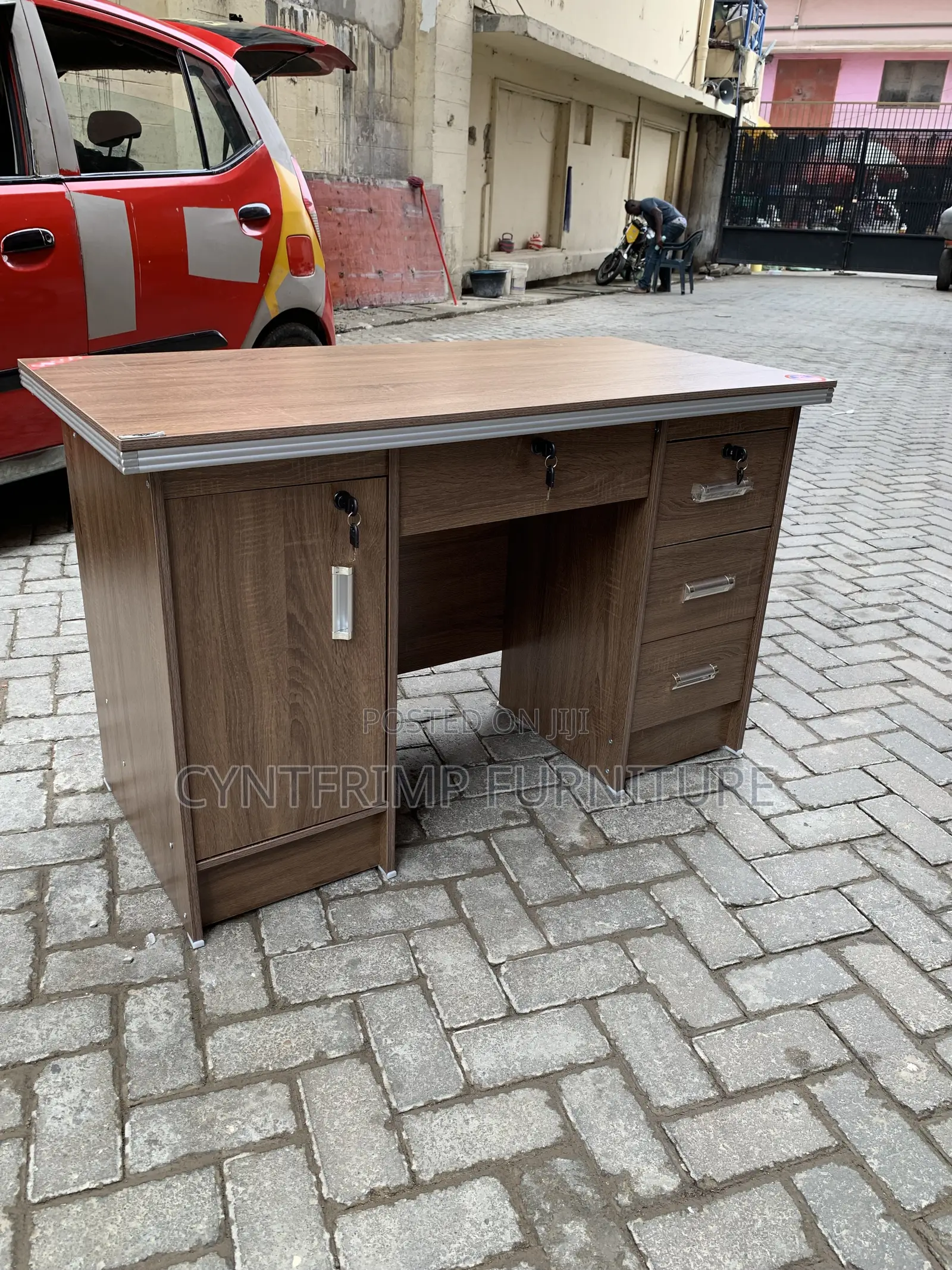 3-Drawer Executive Office Desk