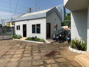 North Ridge Location Near the Nigerian Embassy. 371 SQM