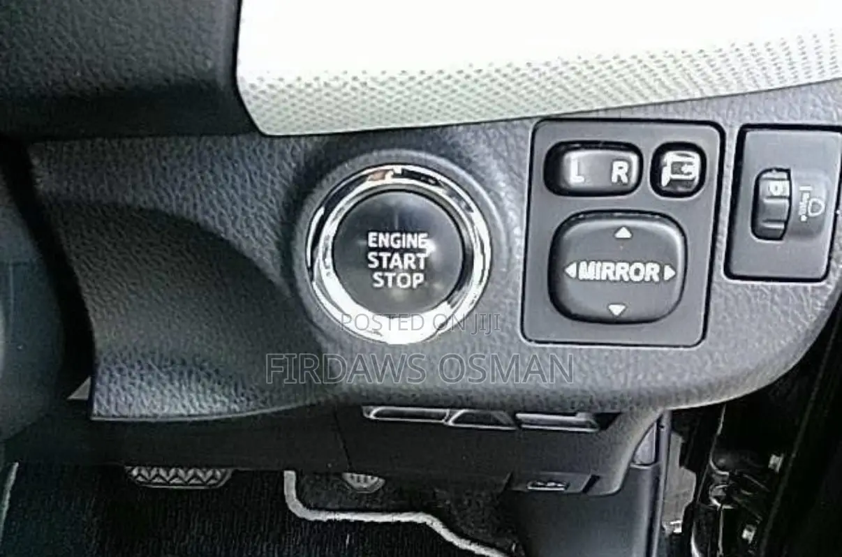 Toyota Vitz 2015 Black