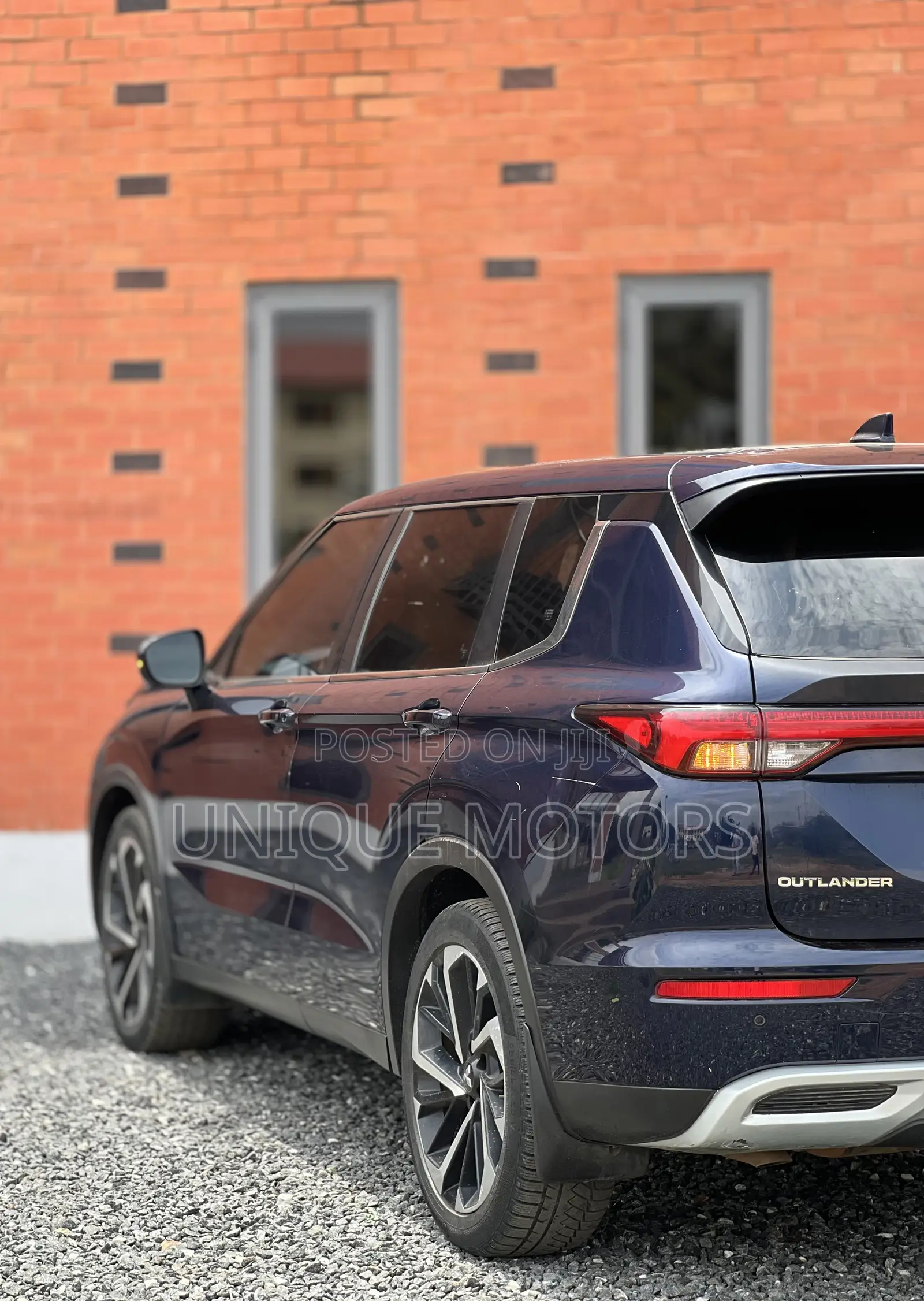 Mitsubishi Outlander SE 2022 Blue
