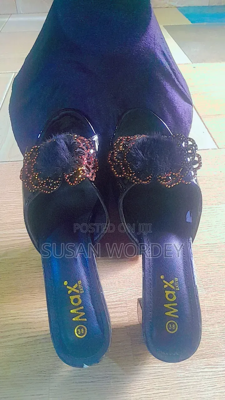 Heel Footwear Bulk