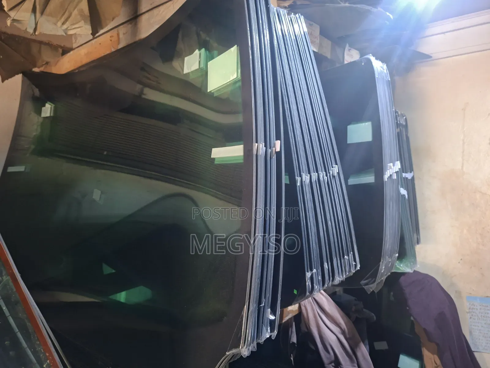 All Type of Cars Windscreen