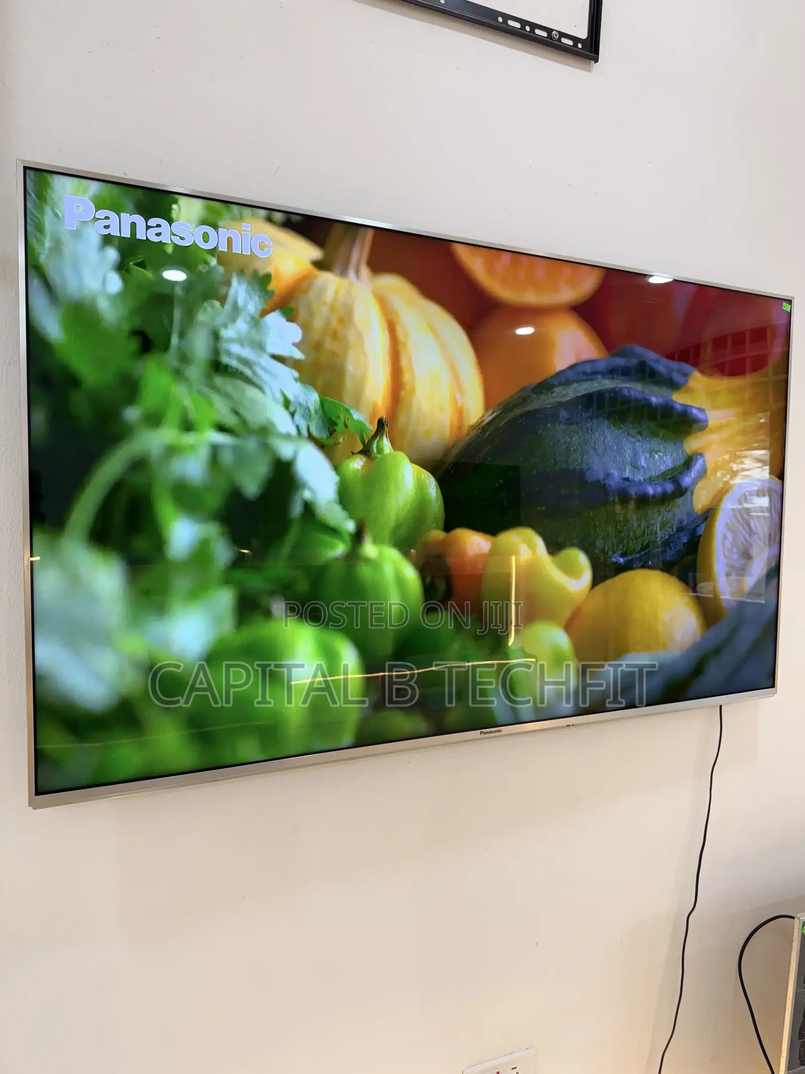 60inches Panasonic Pro Smart Tv