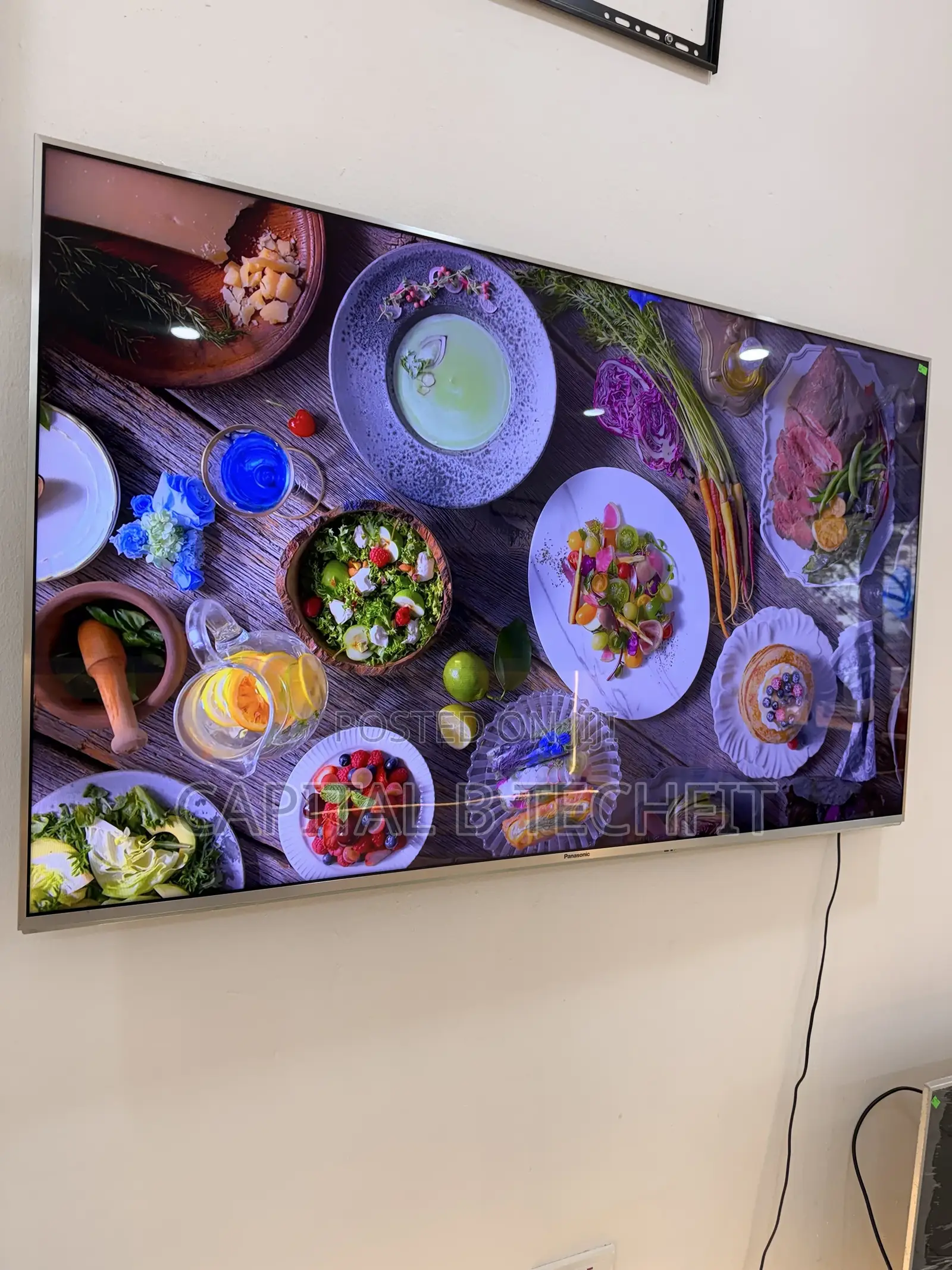 60inches Panasonic Pro Smart Tv