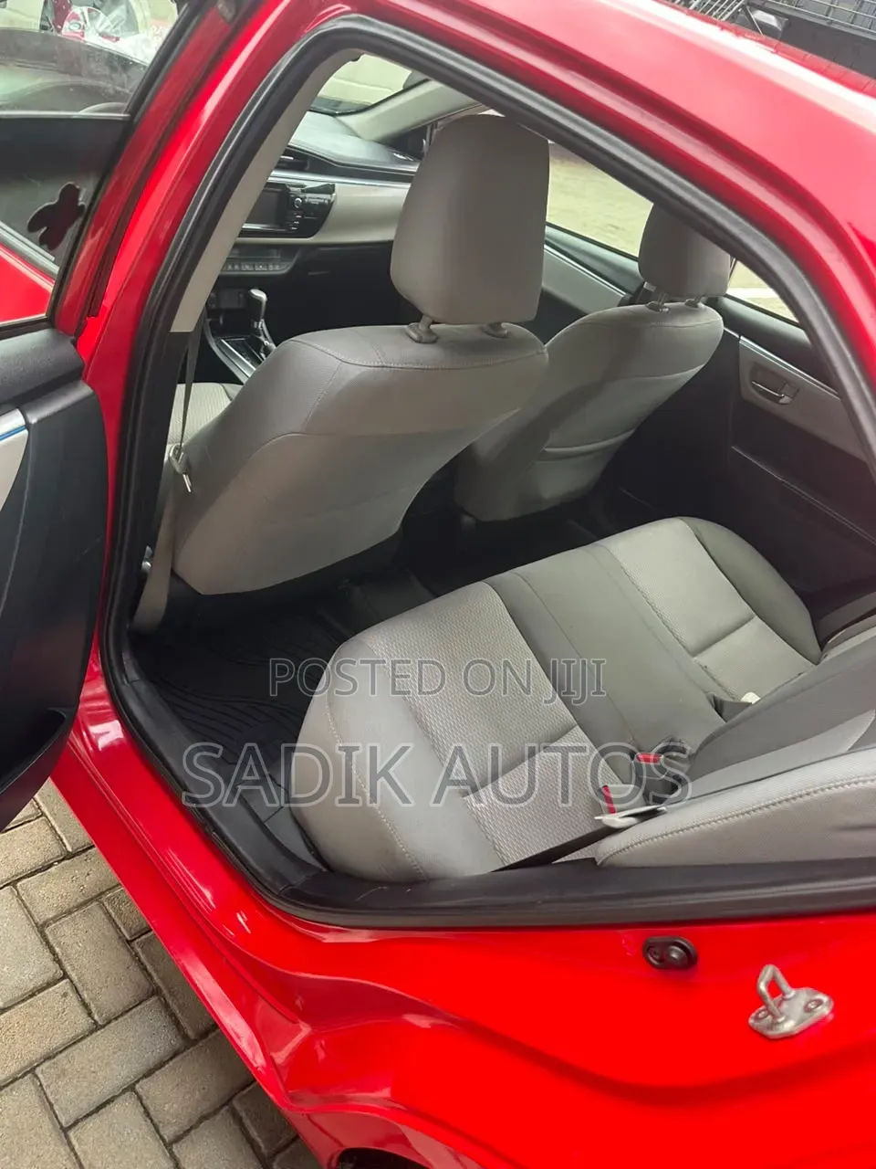 Toyota Corolla 2015 Red