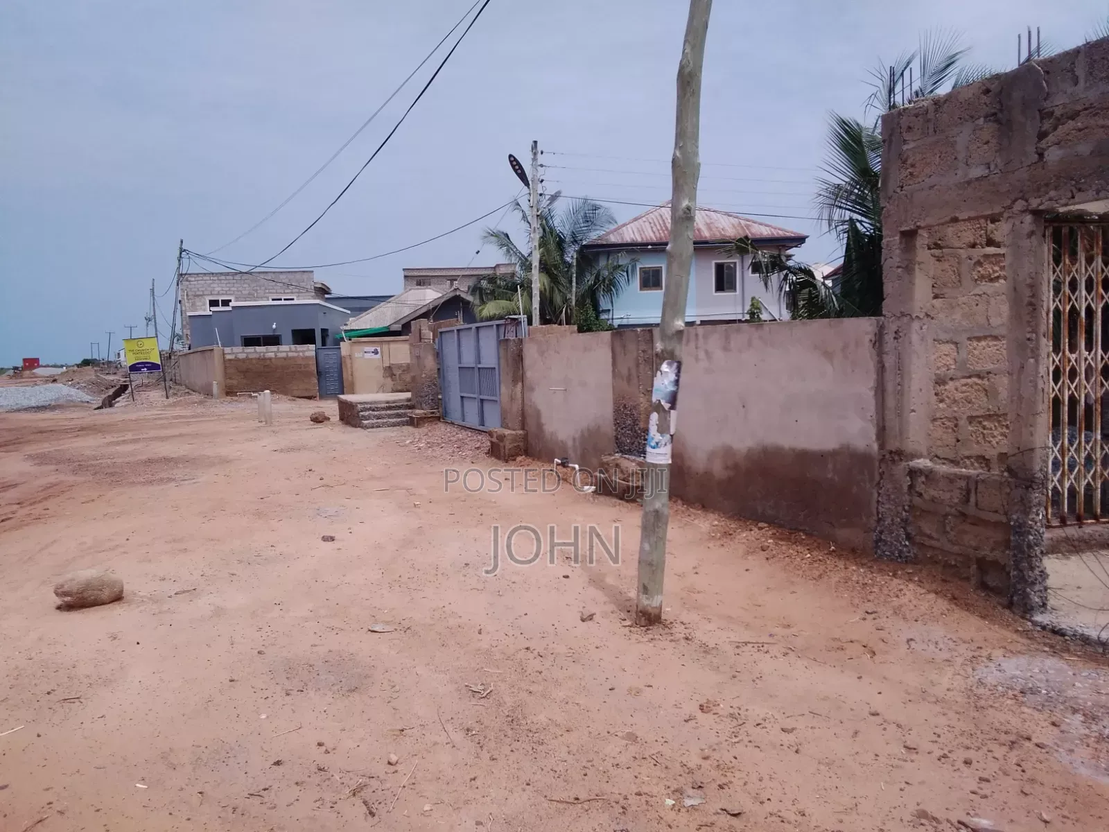 5bdrm Apartment in Survivorestates, Amasaman for sale
