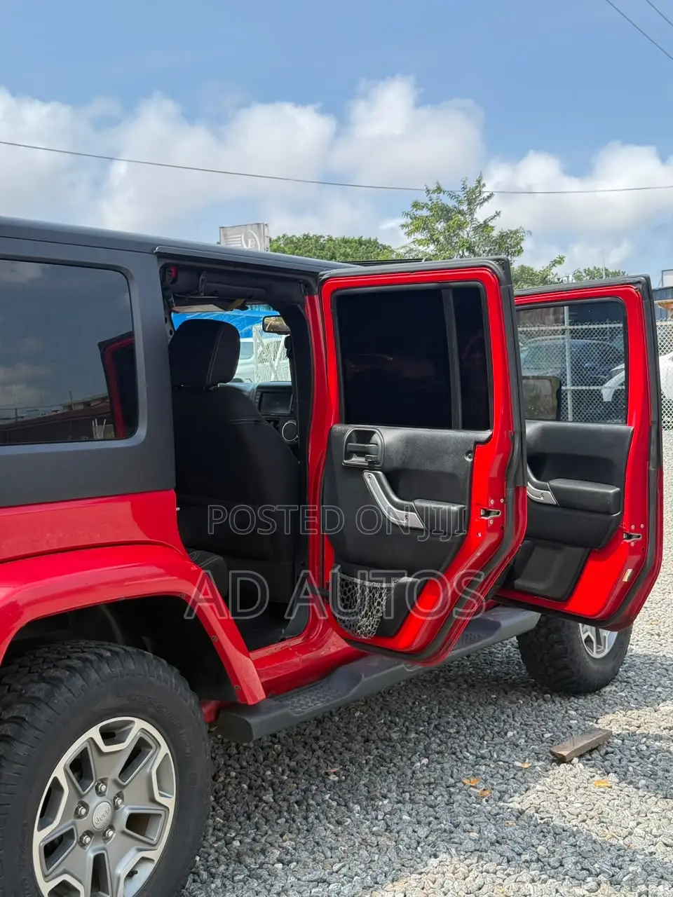 Jeep Wrangler Sahara 4x4 2016 Red