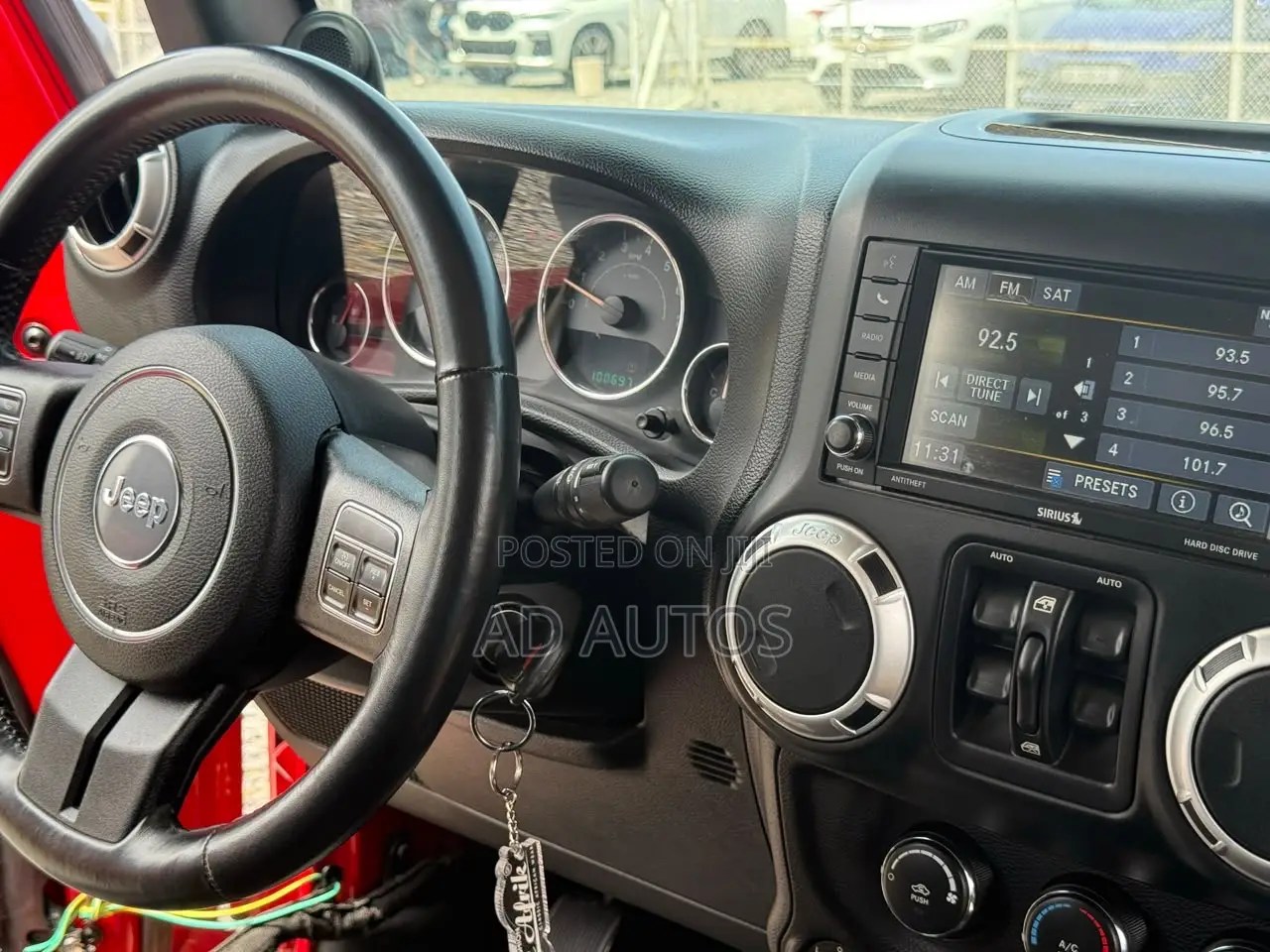 Jeep Wrangler Sahara 4x4 2016 Red