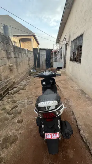 Kymco 2011 White