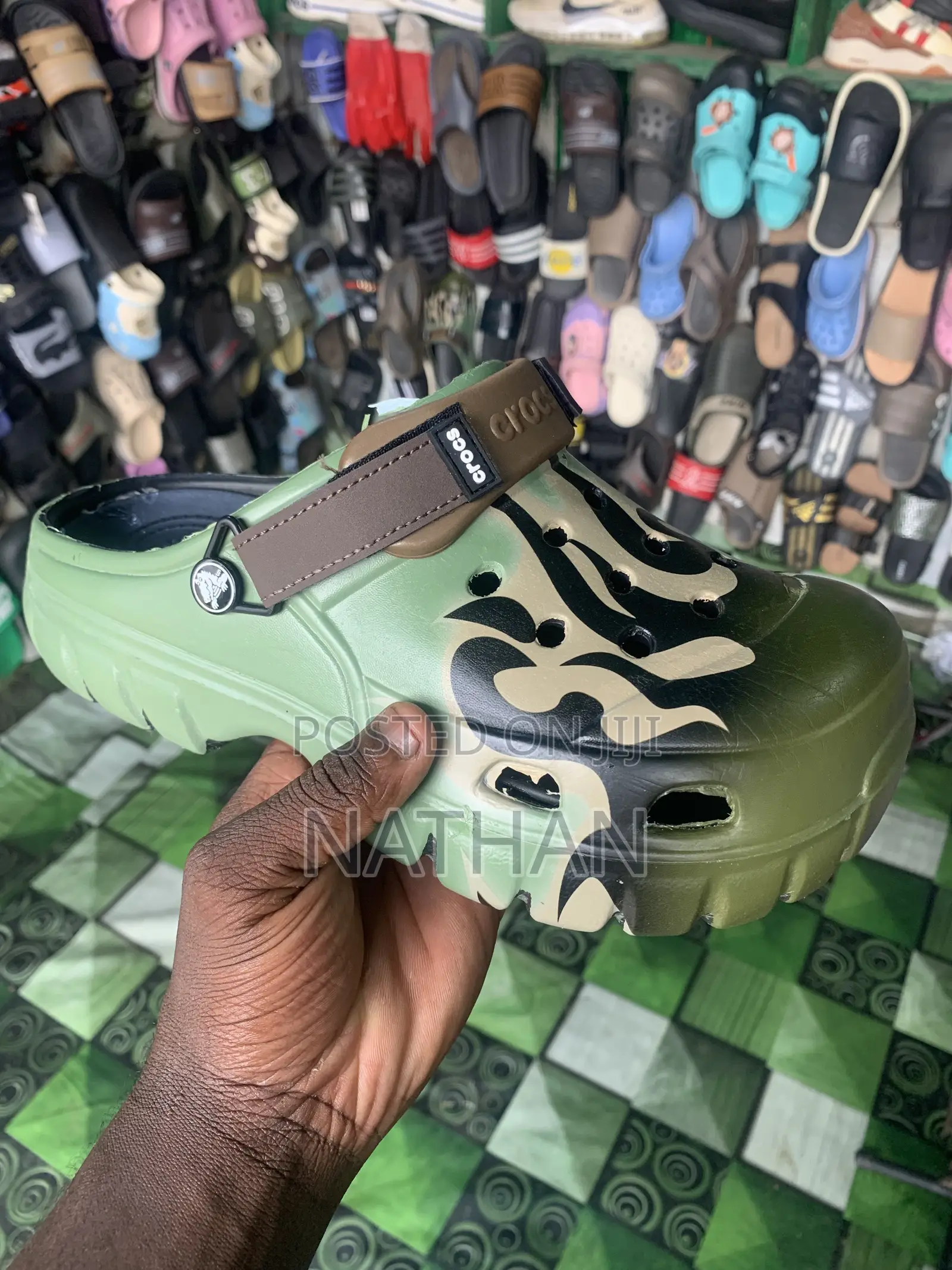 Crocs Quality (Nike-Balenciaga-Crocs)