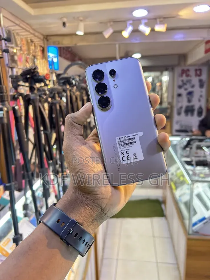 New Tecno Camon 50 Ultra 512 GB Silver