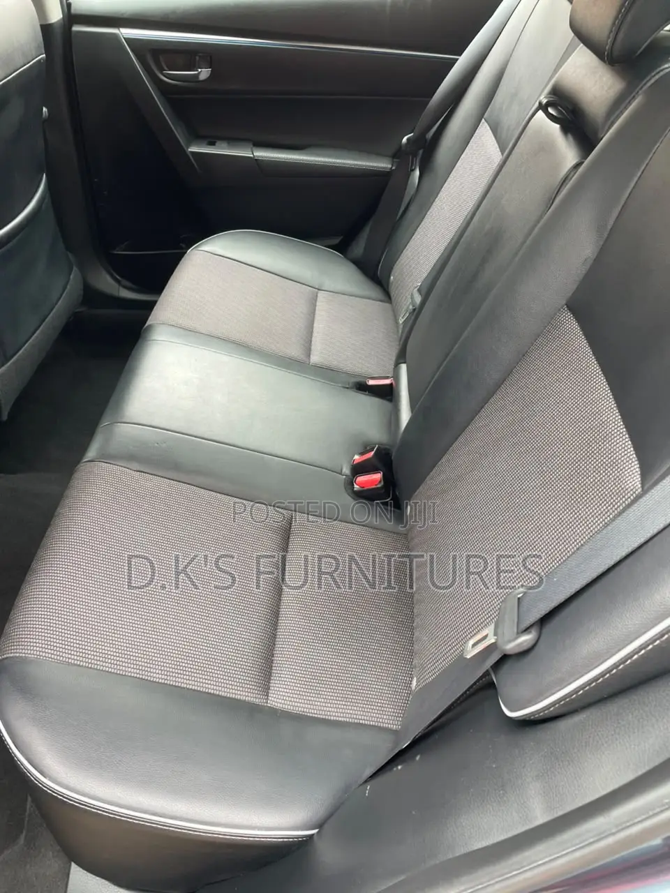 Toyota Corolla LE 4dr Sedan (1.8L 4cyl CVT) 2016 Gray