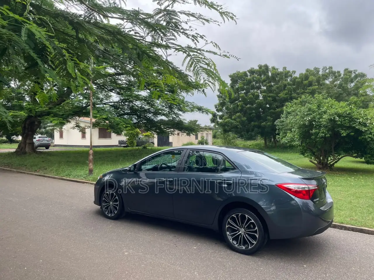 Toyota Corolla LE 4dr Sedan (1.8L 4cyl CVT) 2016 Gray