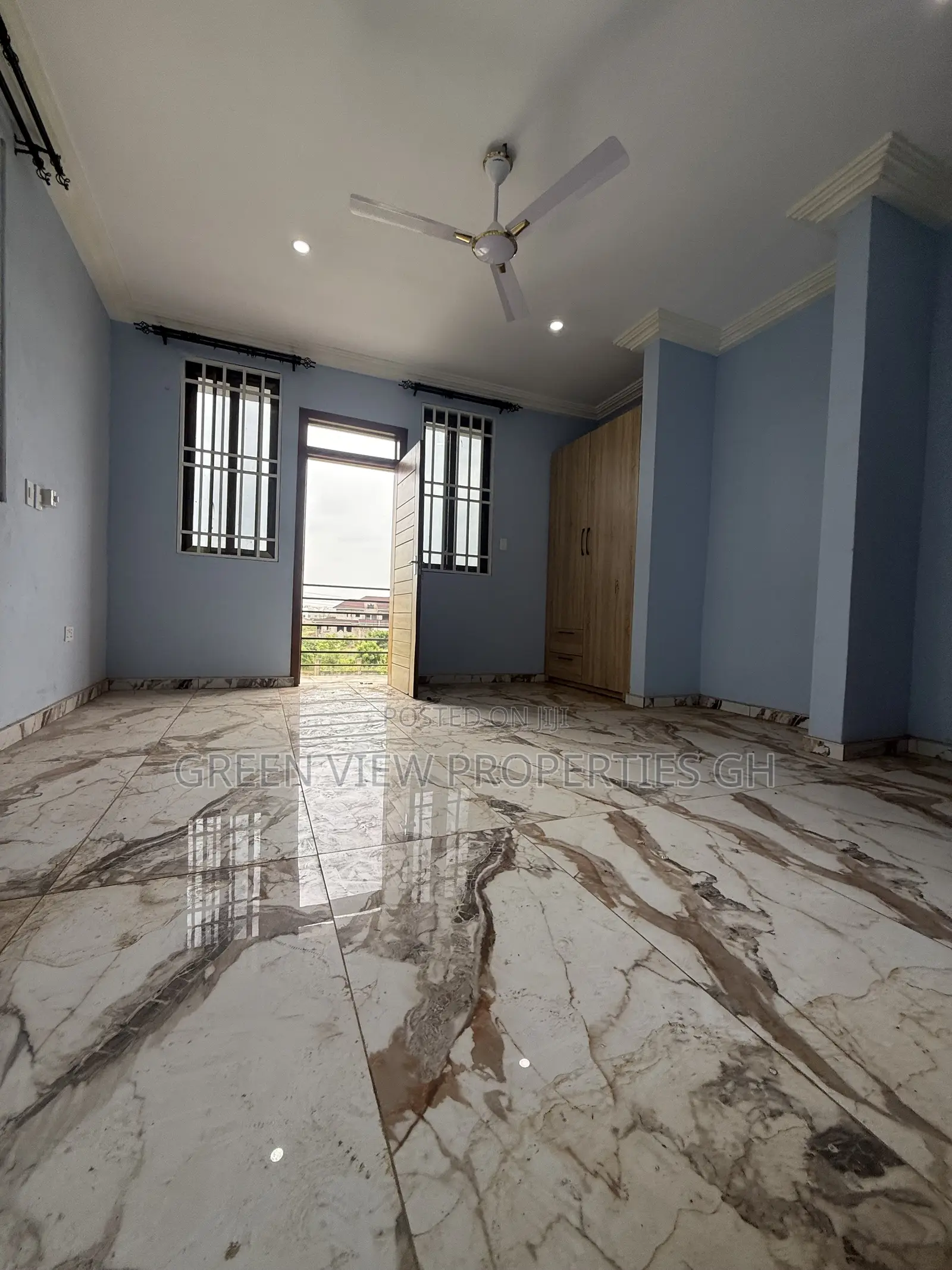 4bdrm Duplex in Tema Metropolitan for rent