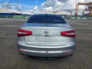 Kia Cadenza 2015 Silver