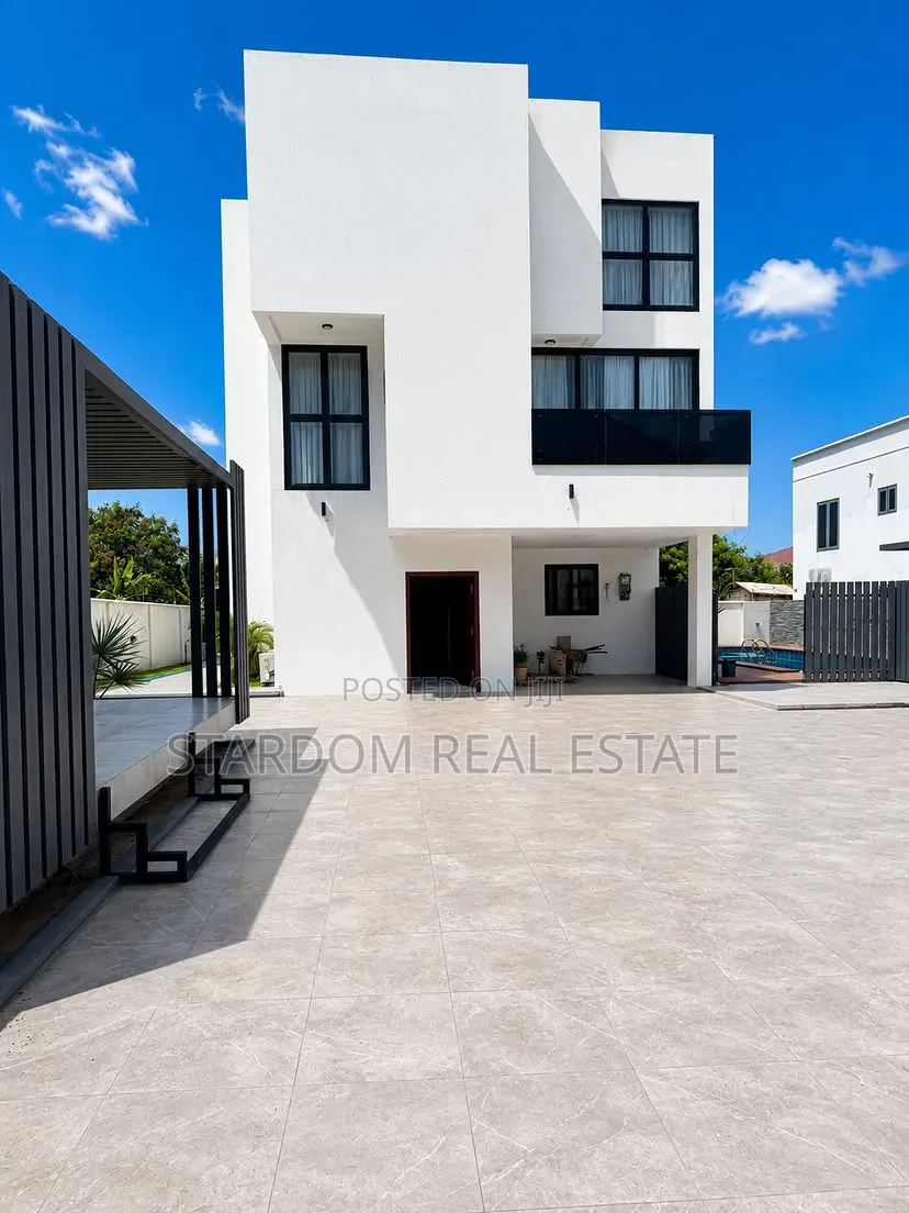 5bdrm Duplex in East Legon, Ability for sale