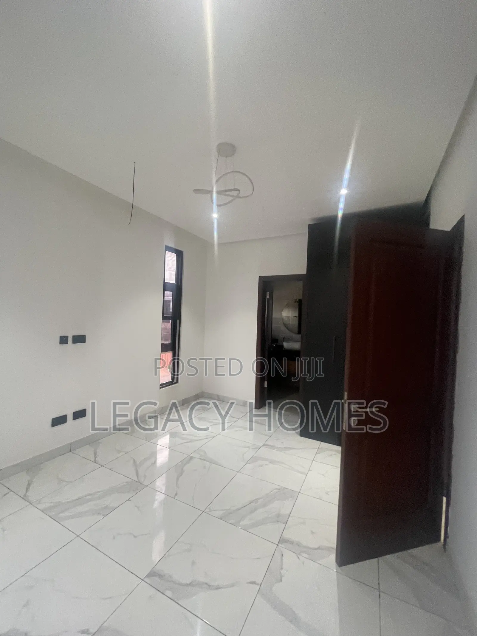4bdrm Townhouse/Terrace in East Legon, A&C Mall Area for sale