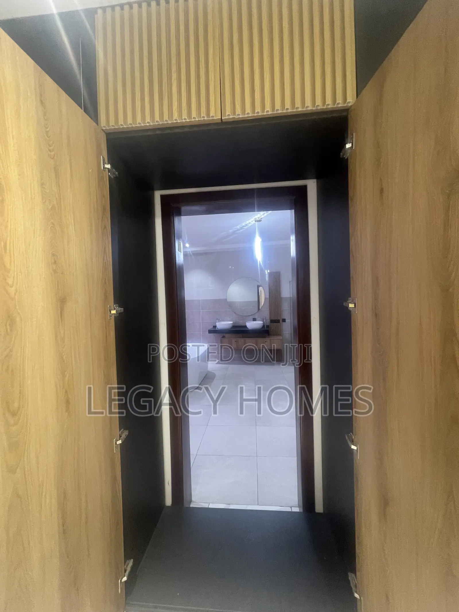 4bdrm Townhouse/Terrace in East Legon, A&C Mall Area for sale