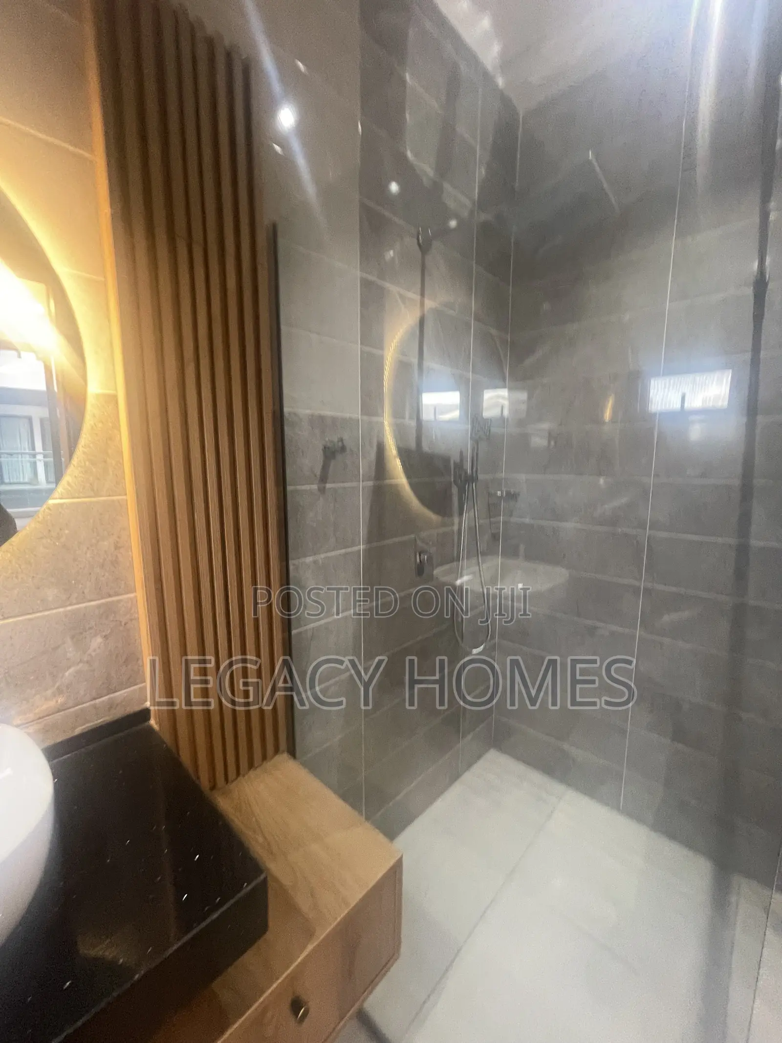 4bdrm Townhouse/Terrace in East Legon, A&C Mall Area for sale