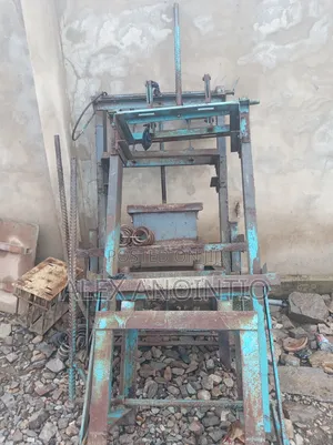 Block Making Machine