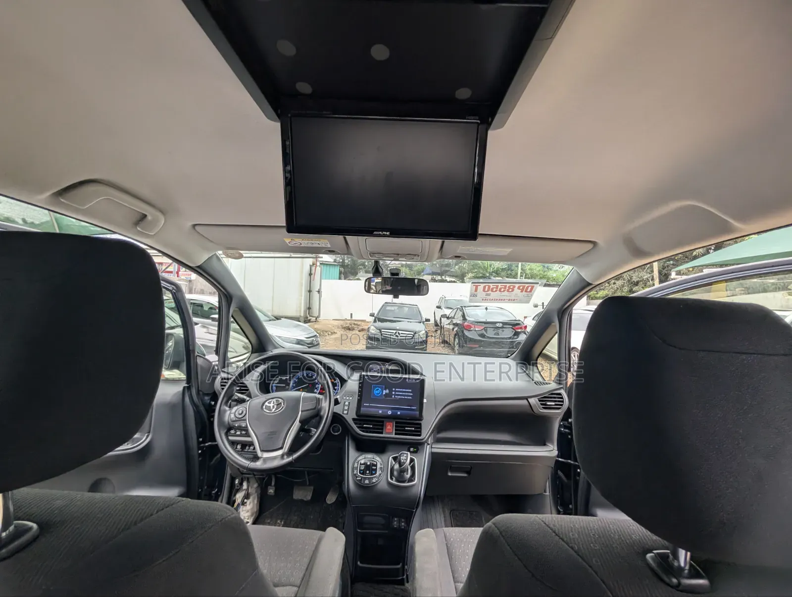 Toyota Voxy Hybrid X 2WD 7-Seater 2015 Black