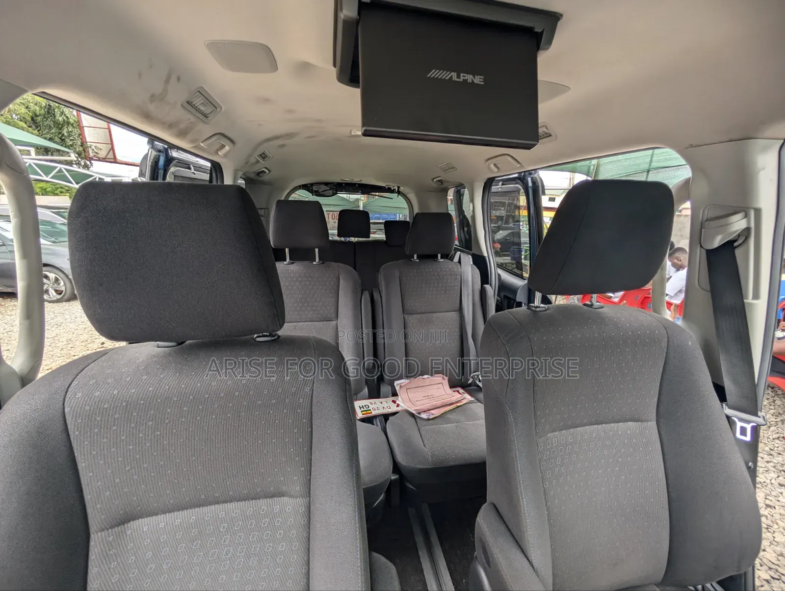 Toyota Voxy Hybrid X 2WD 7-Seater 2015 Black