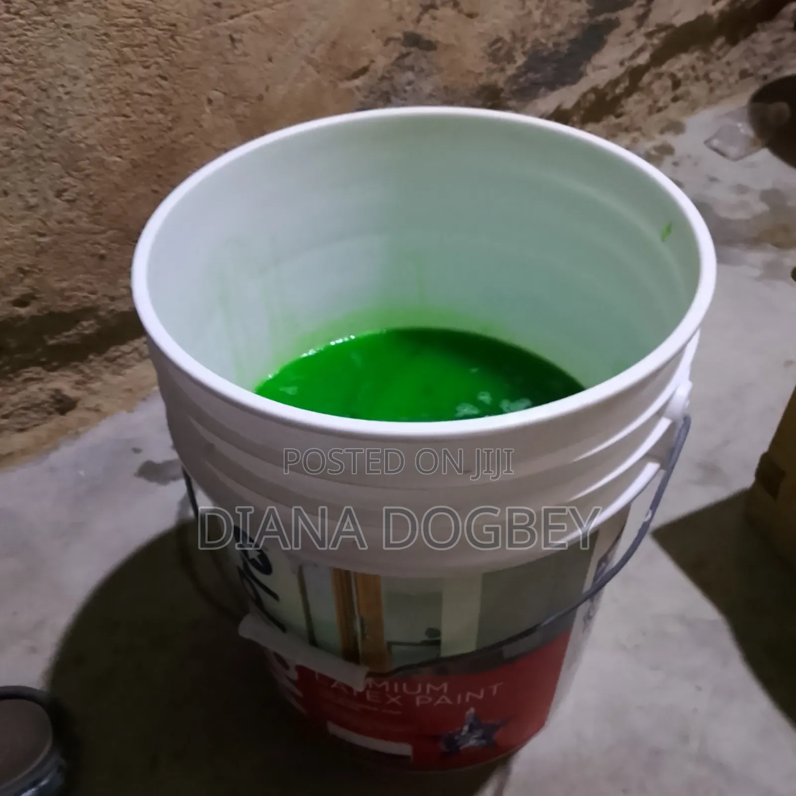 Dee's Detergent