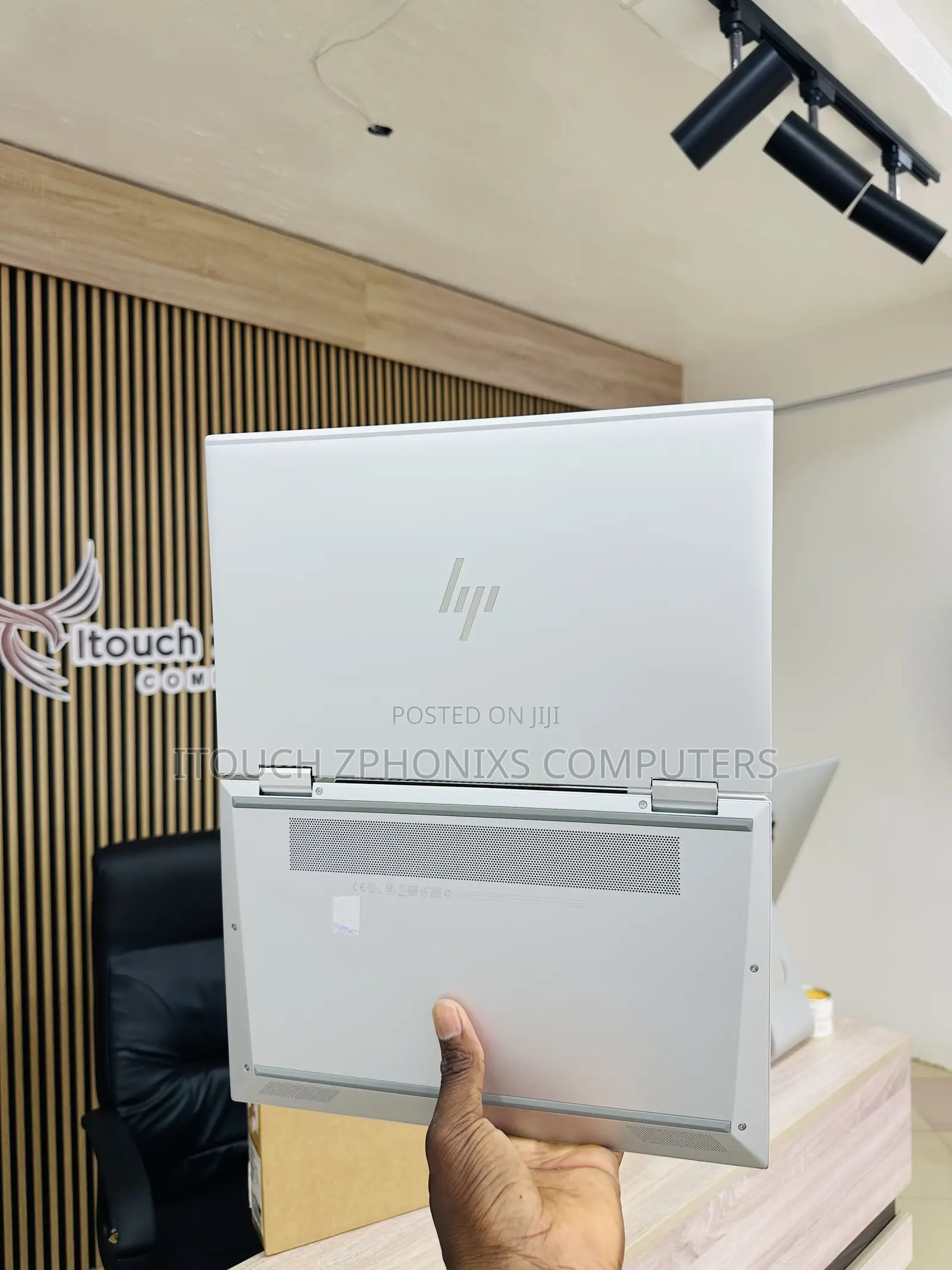 New Laptop HP EliteBook x360 1030 G8 16GB Intel Core i5 SSD 256GB